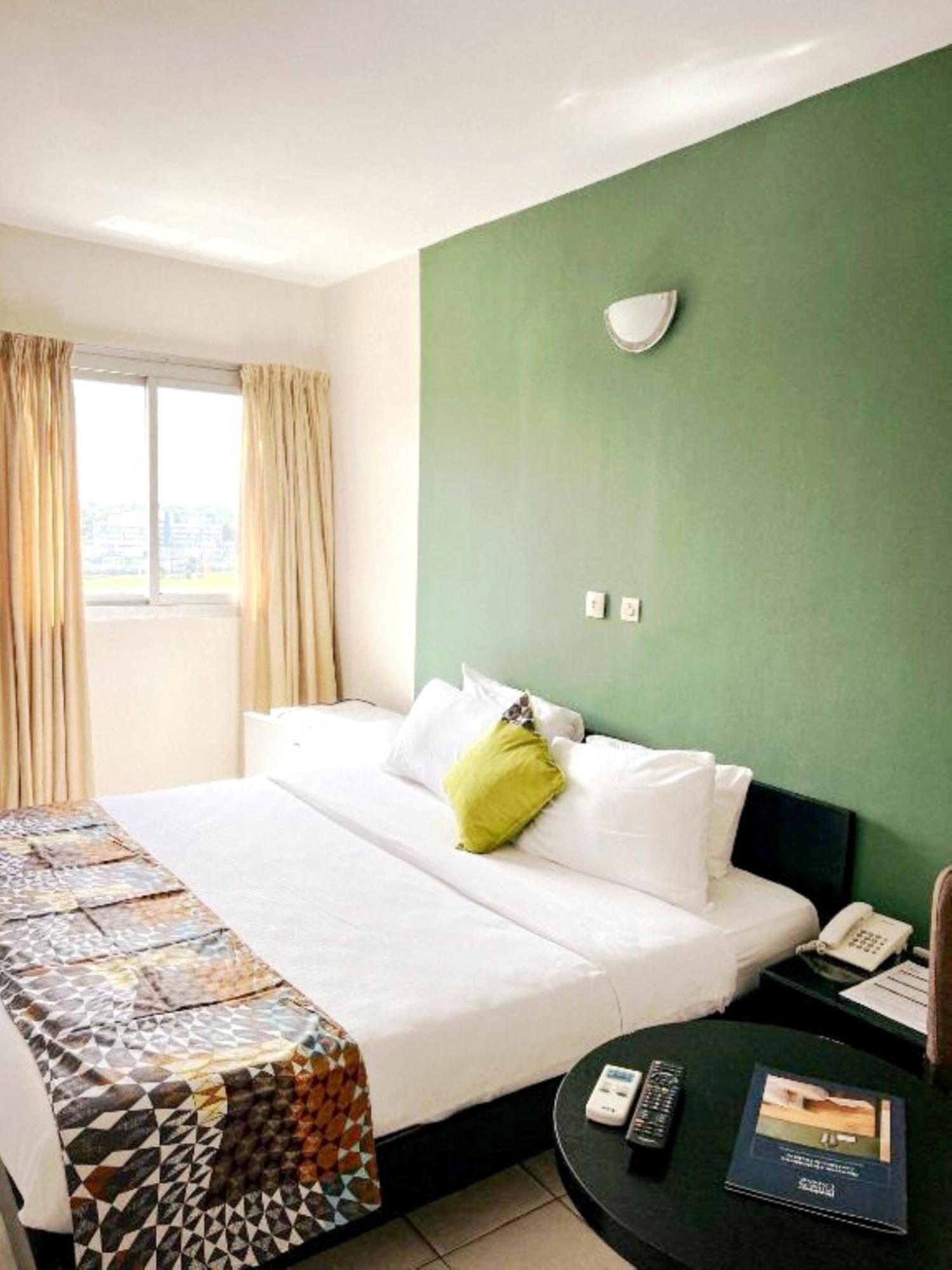 Residences Les Hauts De L'indenie 3* Abidjan